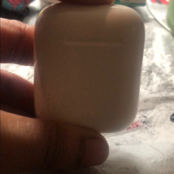 Apple airpods generation 1